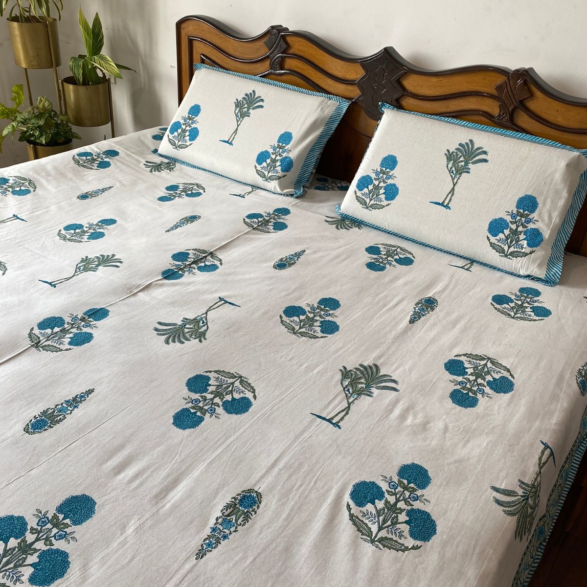 Tarini Bedsheet Set 100% Cotton, King Size, 100" x 108" - Coral Slub -